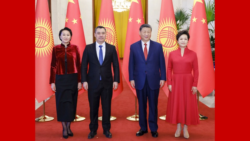 的豪华游艇