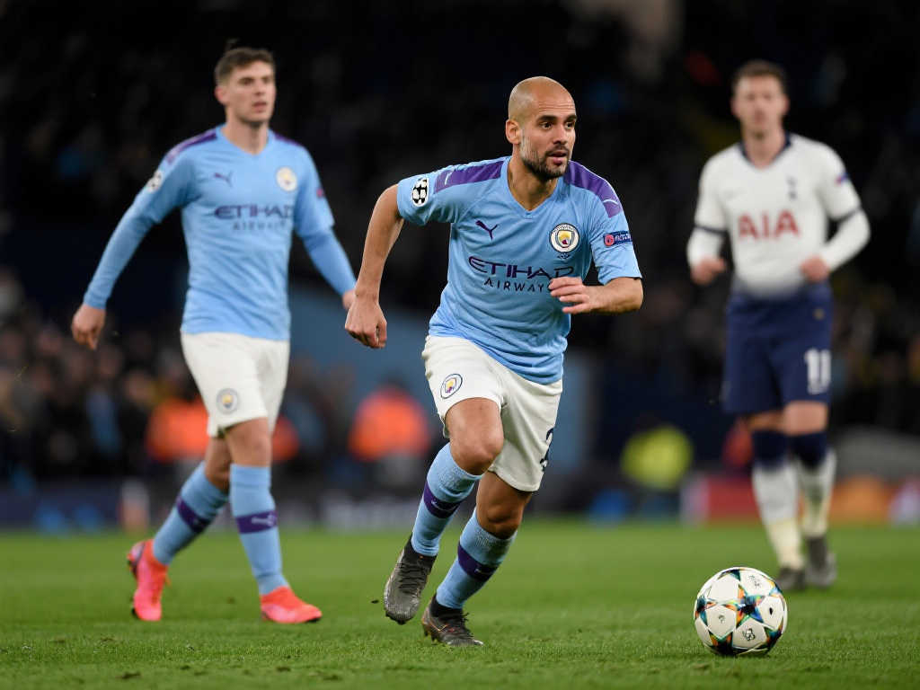 虽然在比赛 虽然在比赛